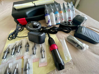 Tetovaci strojcek s prislušenstvom 95 - 5