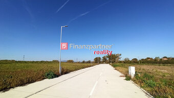 Stavebný pozemok 6,3 áru a 7,2 áru neďaleko NR, TO, HC, PN - 5