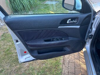 Predám alfa romeo 159 1.9jtd 110kw - 5