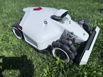 Roboticka kosacka Mammotion Luba 2 AWD 3000 - 5