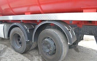 9214 - Volvo FM 330 - 6x2 - Fekální vůz – EEV – EURO 5/6 - 5