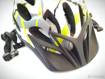 Truly Freedom Helmet - dospelácka cyklo PRILBA - 5