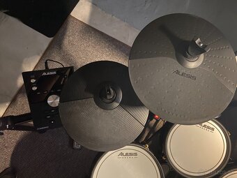 Predam elektronicke bicie Alesis Command Mesh - 5