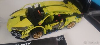 Predám napodobeninu lego športové auto - 5