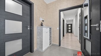 Novostavba s nábytkom kúsok od Bratislavy. - 5