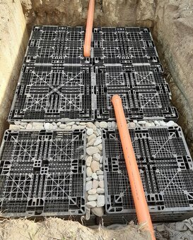 Plastové palety  1300x1100x122 - 5