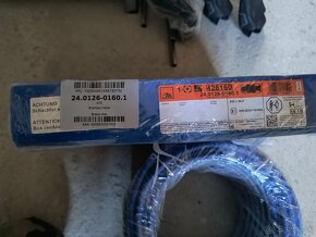 Toyota Avensis T27 - 5