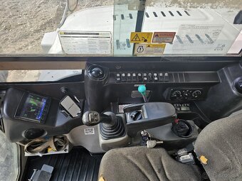 Takeuchi TB290 dvojvyloznik s rototiltom - 5