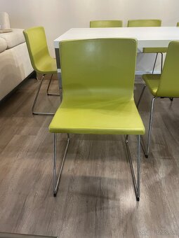 Stôl so stoličkami - 5