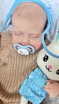 Realistická bábika Adamko - 5