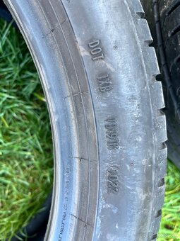 Pirelli 245/40 R18 - 5