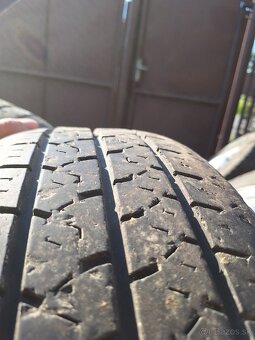 205/70 R15C - 5