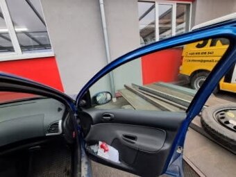 Peugeot 206+ 1.4i 54kw - 5
