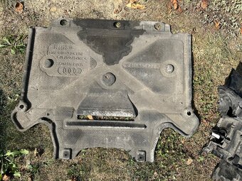 Spodný kryt motor prevodovka Audi a4 b8 a5 - 5