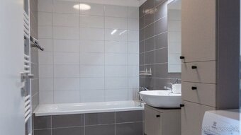 Na prenájom nový 2 izbový zariadený byt s balkónom, pri Park - 5