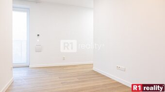 Nový 1 izbový byt 37 m2+ 4 m2 balkón, výťah + parking, Piešť - 5