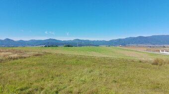 FINREA│ Stavebný pozemok Karlová 2091m² - 5