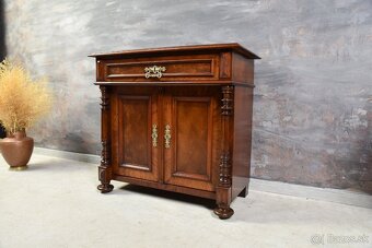 KOMODA SKRINKA ORECHOVÉ DREVO - 5