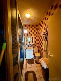 DOM, OPROTI PARKU, KDE ZAČÍNA NOVÝ PRÍBEH - 5