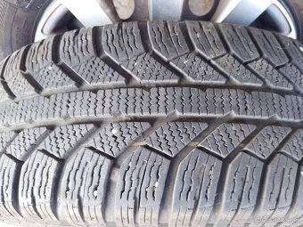 Predám zimné gumy Semperit Master-Grip 2 195/65 R15 91T - 5