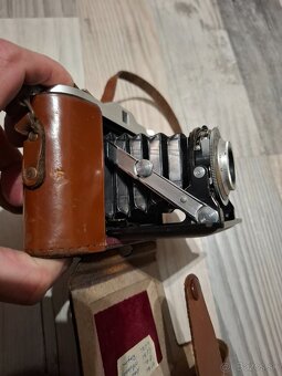 Starý fotoaparát 1 - 5