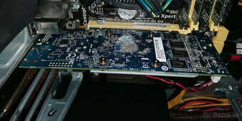 AMD R7 200 4GB/ 128bit - 5