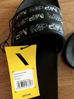 MY PROTEIN šľapky - 5