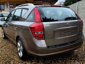 Kia Ceed SW • 1.4i • Facelift 2011 • 59 tisíc KM • Nová STK - 5