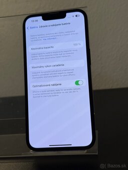 Predám Apple iPhone 13 128GB Black malé Známky používania - 5