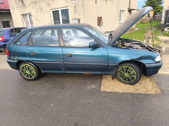 Opel astra 16i - 5