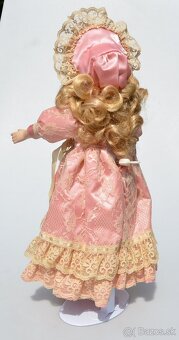 HUDOBNÁ a tancujúca porcelánová bábika - 5