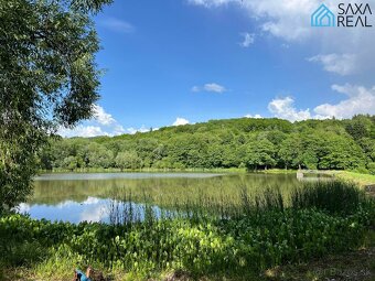 Pozemok aj pre 6 RD 3246 m2 Vyšná Kamenica, výhľad na jazero - 5