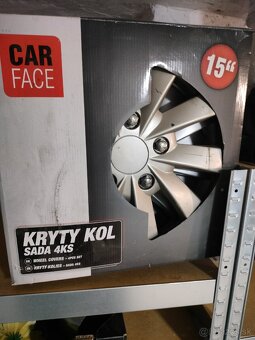 Predám zimné pneumatiky na diskoch na toyotu yaris 2017 - 5