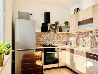 Prenájom 2 izb. byt, rekonštrukcia, balkón, centrum - 5