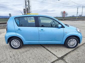 Daihatsu Sirion 1,3/67kW 4x4 - 5