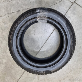 Zimné pneumatiky 225/55 R17 PIRELLI RSC - 5