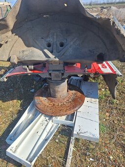 Predám kosačku na náhradné diely. - 5