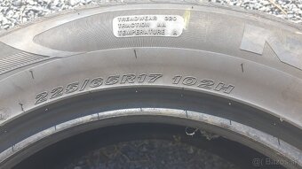 Predám letné pneumatiky 225 /65 r17 - 5