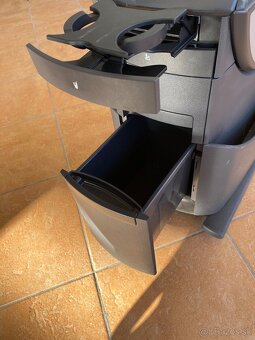 Stolík pre VW Multivan T6 T6.1 T5 T5.1 - 5