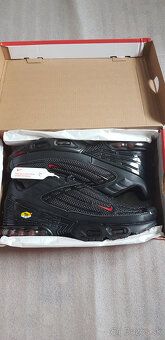 NIKE TN TUNED AIR BLACK RED - 5