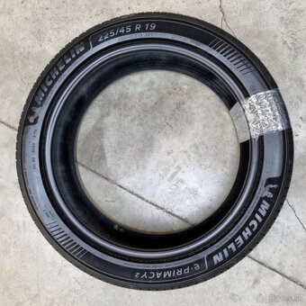 Letné pneumatiky 225/45 R19 MICHELIN - 5