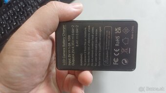 Inteligentná nabíjačku na dve batérie LP-E17 (Canon) - 5