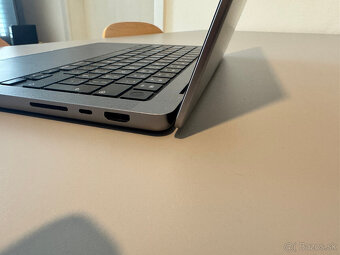 Macbook Pro 14 M1 Pro SG/10C CPU/14C GPU/32GB/1TB/KB-CZ/CZK - 5