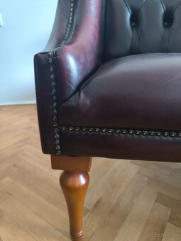 Exkluzívny Vintage set: 2 kožené kreslá a stolík z Talianska - 5