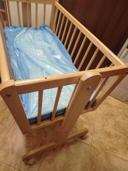 Predám drevenú kolísku - 5