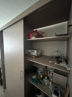 Šatniková skriňa Baker 180x215cm / Dohoda - 5