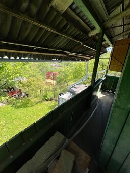 Ponúkam na predaj záhradu s drevenou chatkou - 5