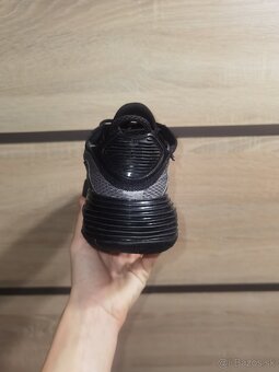 Nike Air Max 2090 - 5