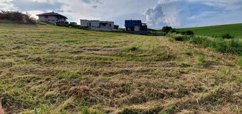 V Župčanoch stavebný pozemok o výmere 945 m2 na preda - 5
