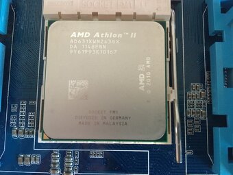 set zakladnej dosky s procesorom a pamatou - 5